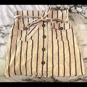 NORDSTROM - Cream colored tie vintage miniskirt w/ maroon/navy stripes 🍨